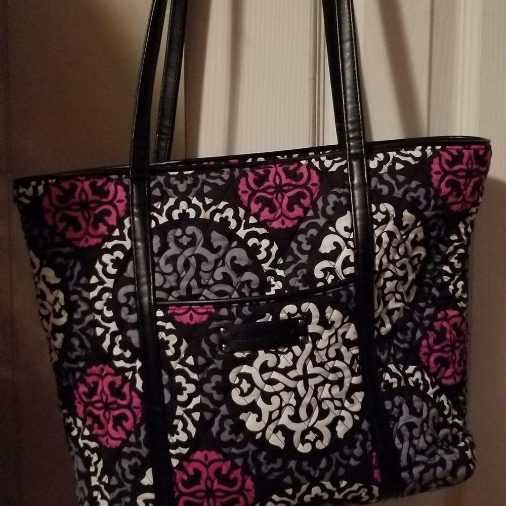 Vera Bradley Vera Tote Canterberry Magenta Purse